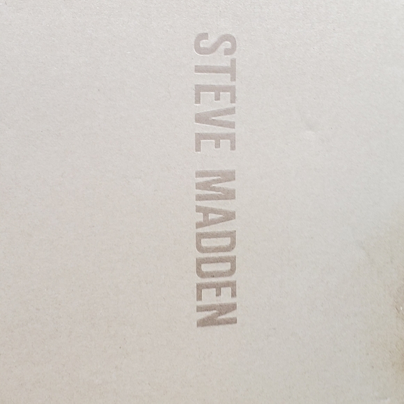 Steve Madden Maxima - Picture 1 of 7